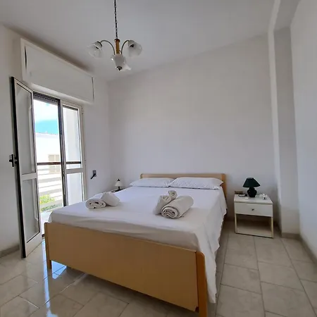 Hébergement de vacances Casa Luigi A 400m Dalla Sabbia Lido Marini